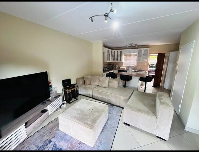 2 BEDROOM PROPERTY TO RENT IN WILGEHEUWEL